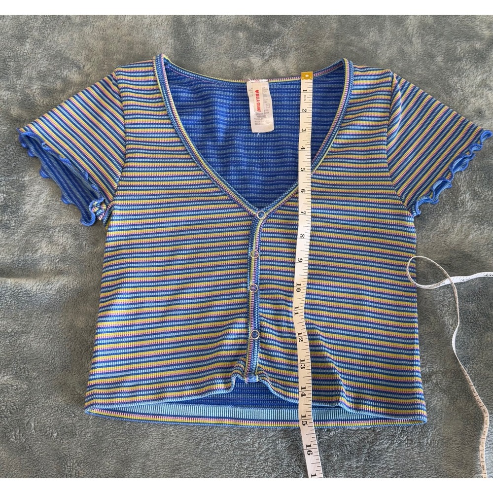 Bella Seamless Striped Ribbed Cropped Top Blue Green Short Sleeve Button Front - Picture 5 of 7
